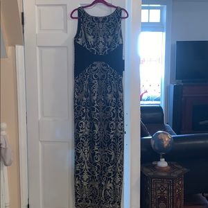 Adrianna Papell Evening Gown